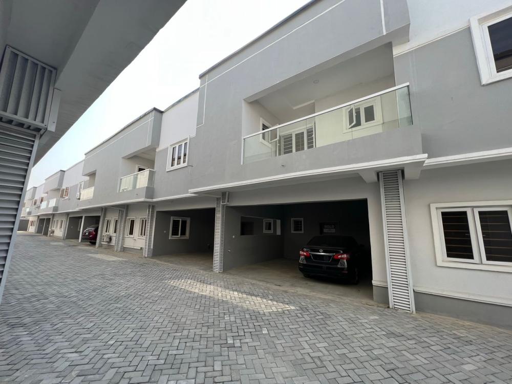 3 bed + BQ terrace for rent