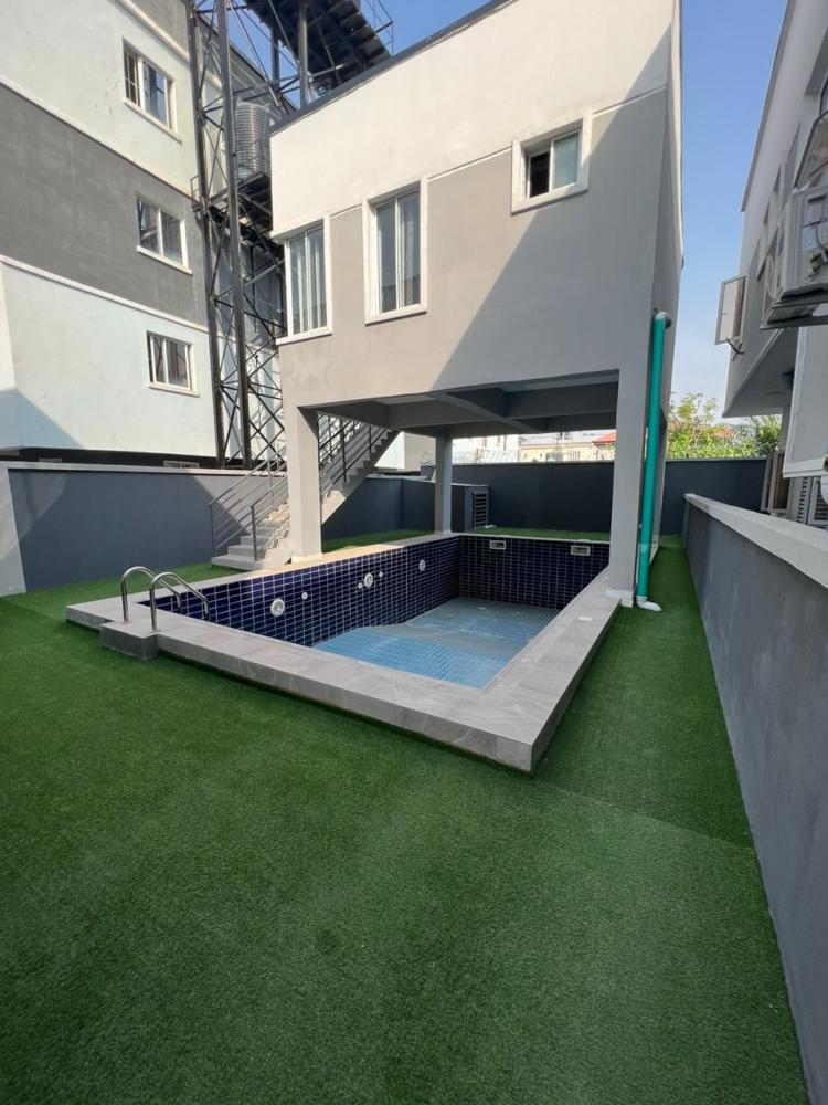 3 bed + BQ terrace for rent