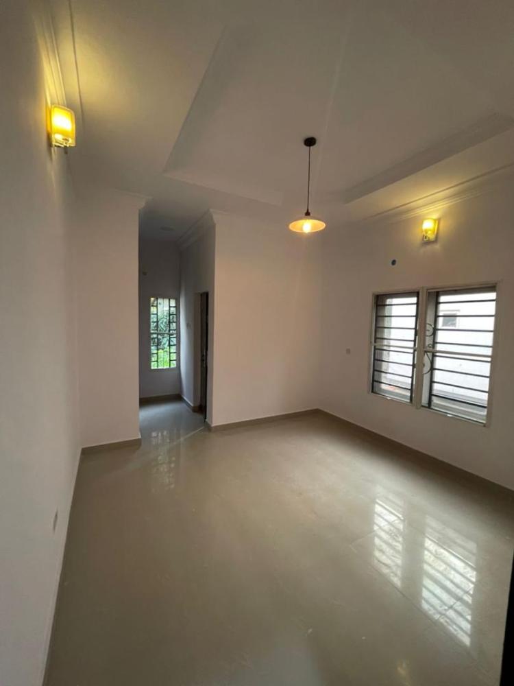 4 Bedroom Detached Duplex With Boys Quarter in a shared compound Available for RENT Located At Ologolo, Lekki.