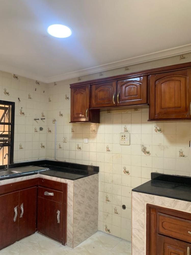 Newly renovated  3 bedroom flat apartment  Available for rent 