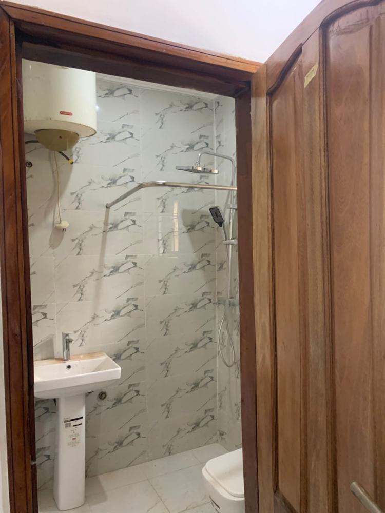 Newly renovated  3 bedroom flat apartment  Available for rent 