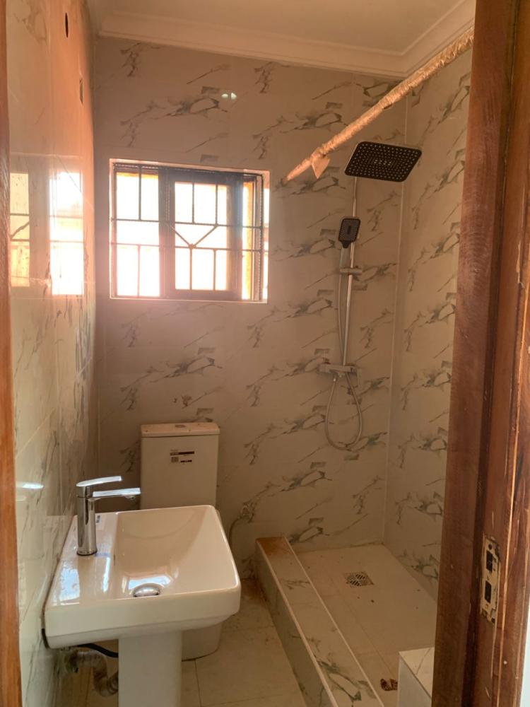 Newly renovated  3 bedroom flat apartment  Available for rent 