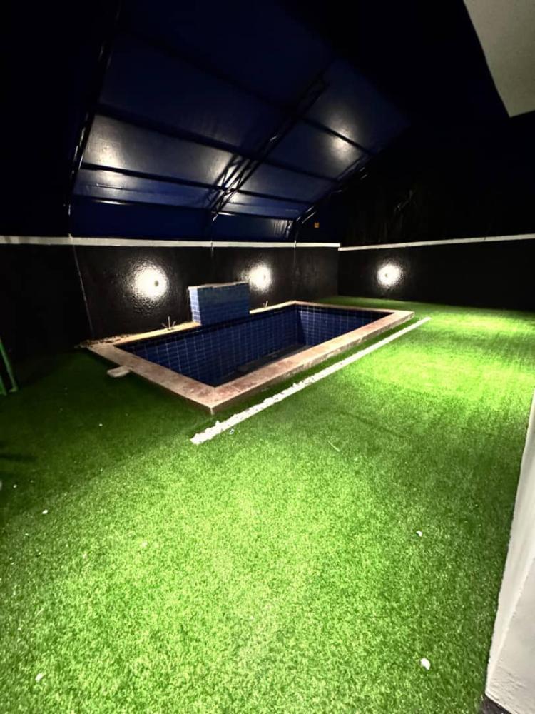 EXCLUSIVELY FINISHED TO TASTE LUXURY 5BED FULLY DETACHED DUPLEX WITH BQ