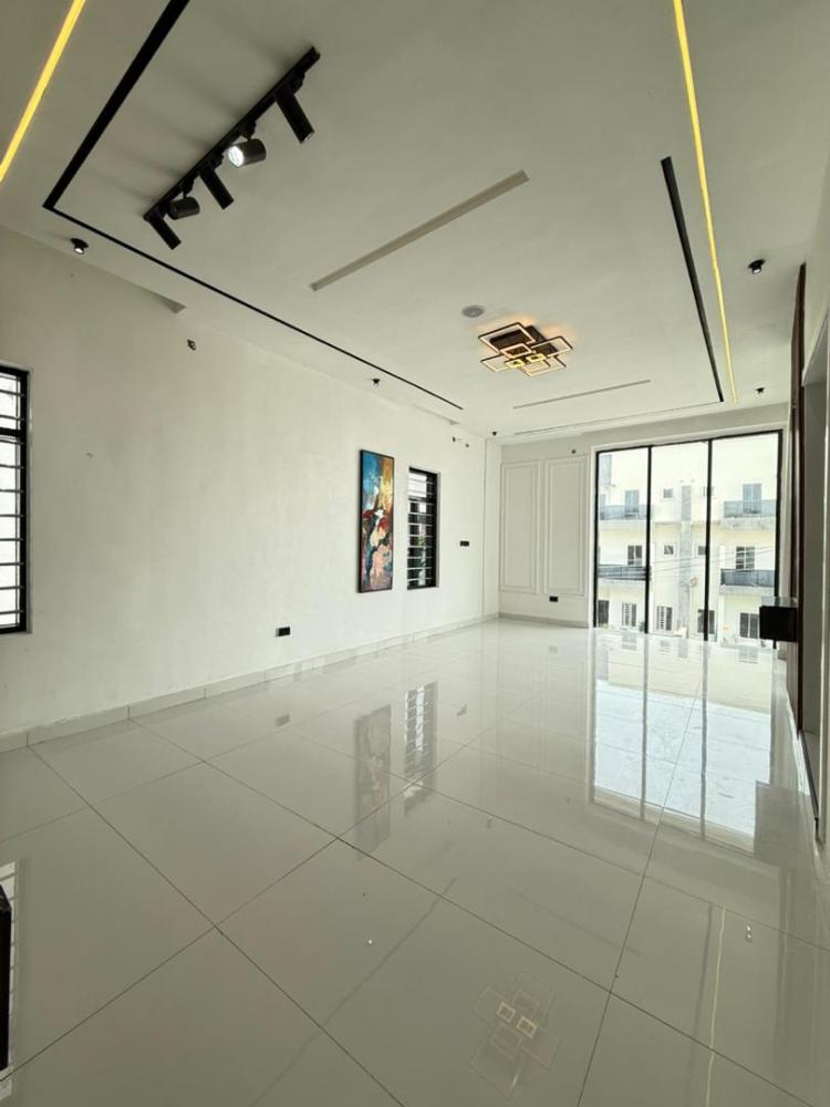 EXCLUSIVELY FINISHED TO TASTE LUXURY 5BED FULLY DETACHED DUPLEX WITH BQ