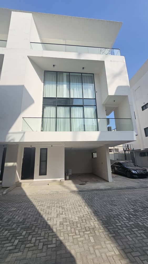 4 Bedroom Townhouse with 2 Boys Quarter Available for RENT And Located at Ikoyi.