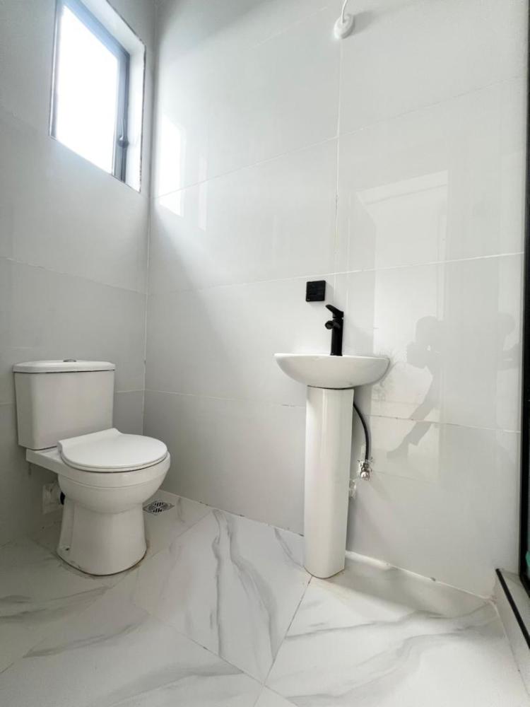 5Bedrooms Fully-Detached Duplex with Bq for Sale!! .