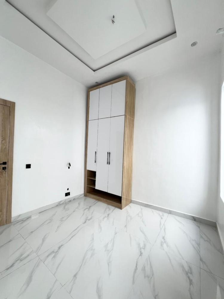 5Bedrooms Fully-Detached Duplex with Bq for Sale!! .