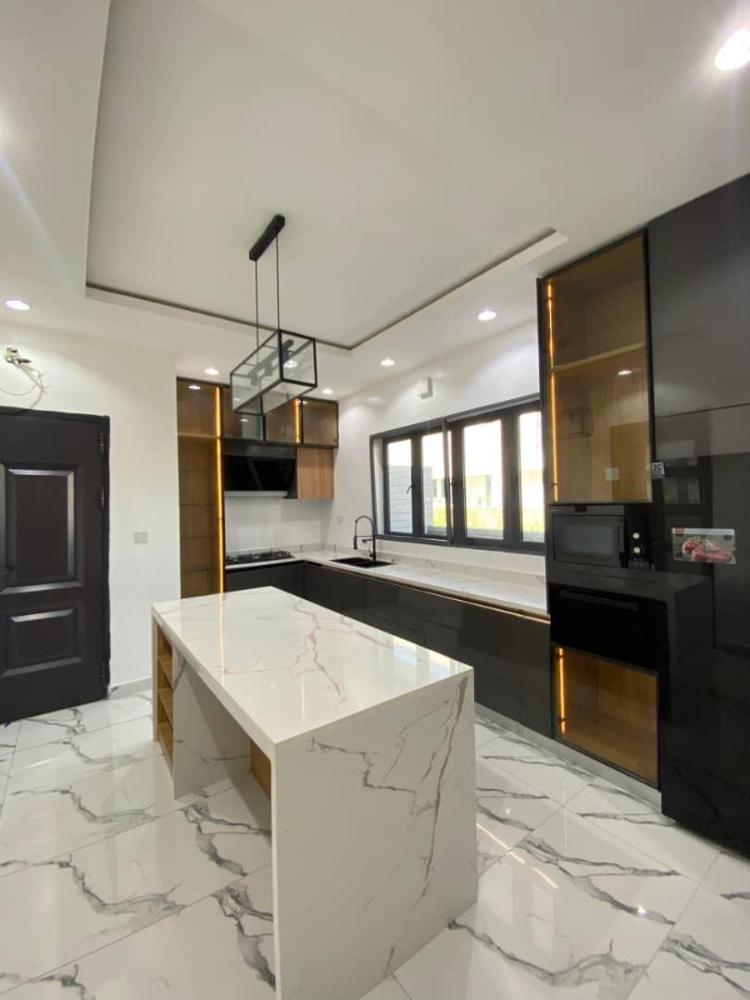 5 Bedroom Fully Detached Duplex With Pool, Cinema, Elevator, Gym, Rooftop Terrace, BQ etc. Available For SALE Located Ikate.