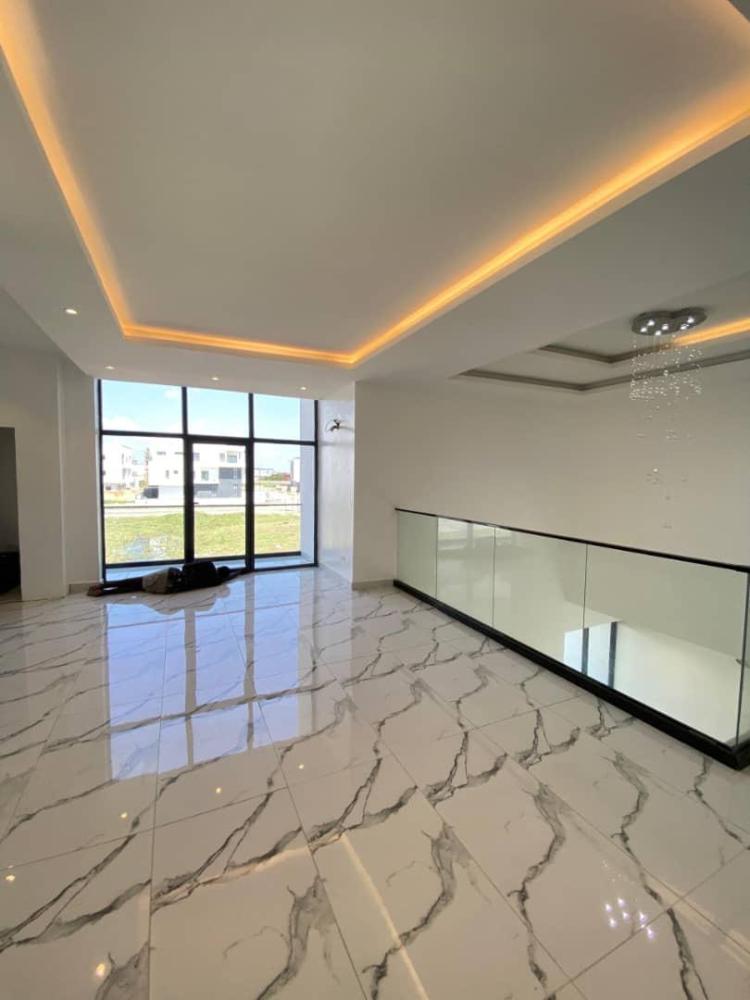 5 Bedroom Fully Detached Duplex With Pool, Cinema, Elevator, Gym, Rooftop Terrace, BQ etc. Available For SALE Located Ikate.