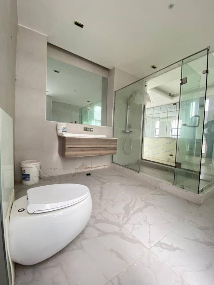 5 Bedroom Fully Detached Duplex With BQ For SALE Located At Osaka London, Lekki.