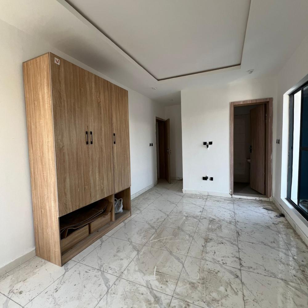 1/2/3 Bedroom Apartments And BQ For SALE Located At Ikate, Lekki.