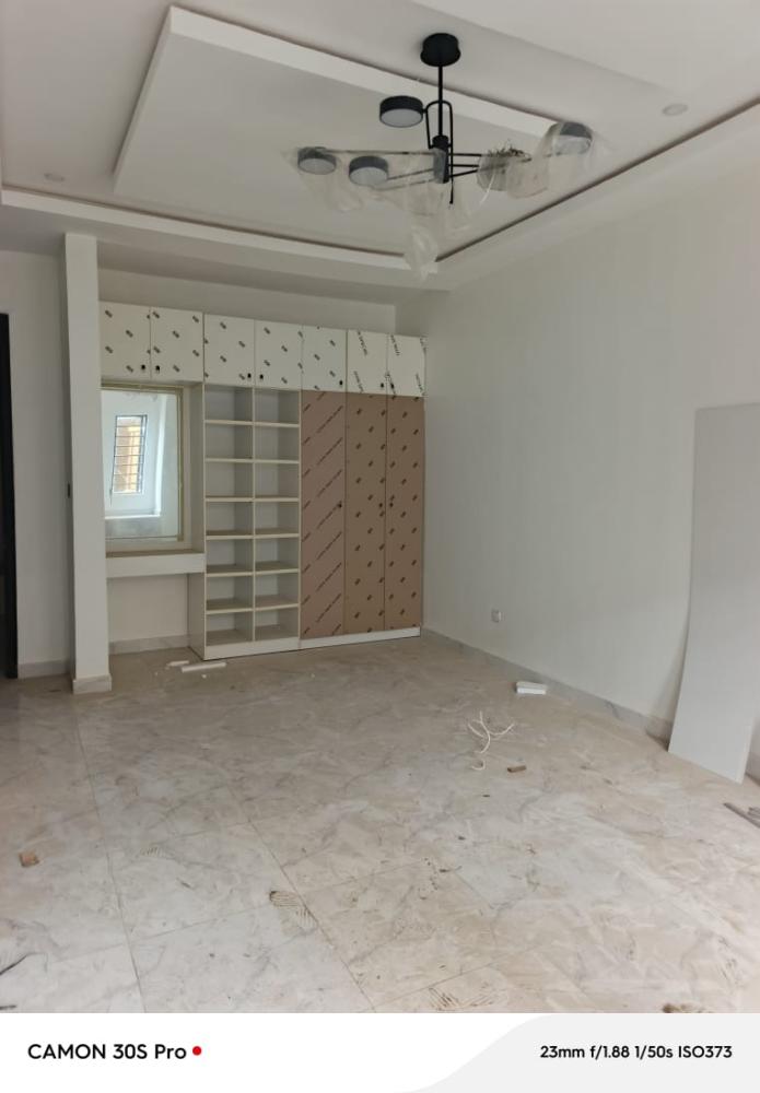Brand New &amp; Spacious Terrace 4 Bedroom ( Corner piece) Terrace Duplex   Location: Orchid