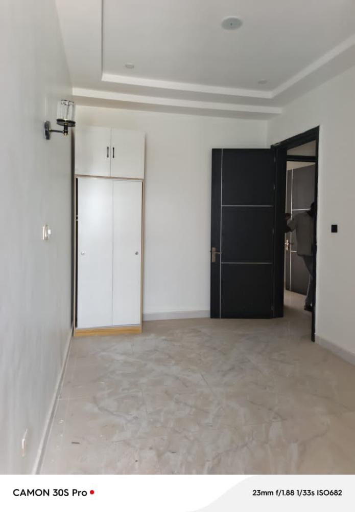 Brand New &amp; Spacious Terrace 4 Bedroom ( Corner piece) Terrace Duplex   Location: Orchid