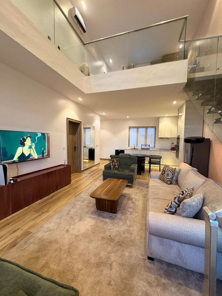 1Bedroom Loft in Lekki Phase 1 with PS5 &amp; Swimming Pool