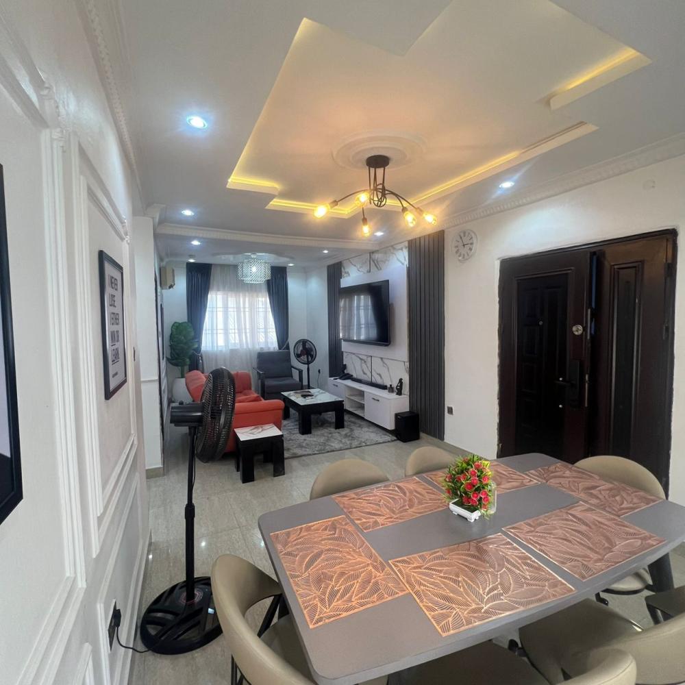 FULLY FURNISHED 2/3 BED || 12/15 MILLION || LEKKI PHASE 1, LAGOS
