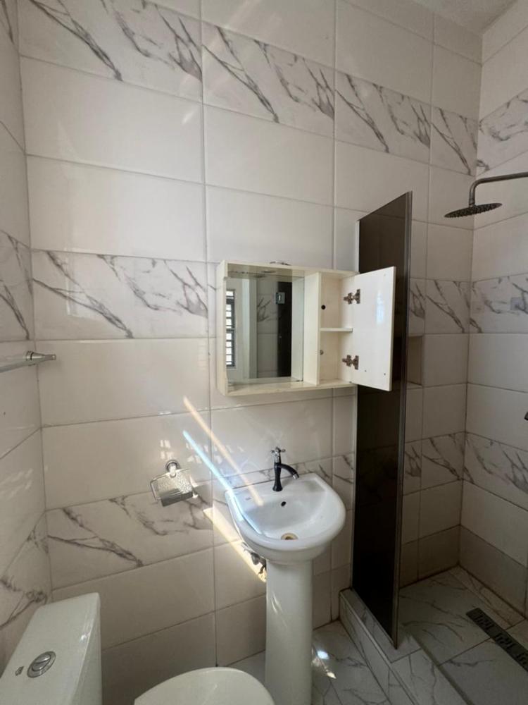 5 Bedroom Detached Duplex + Bq