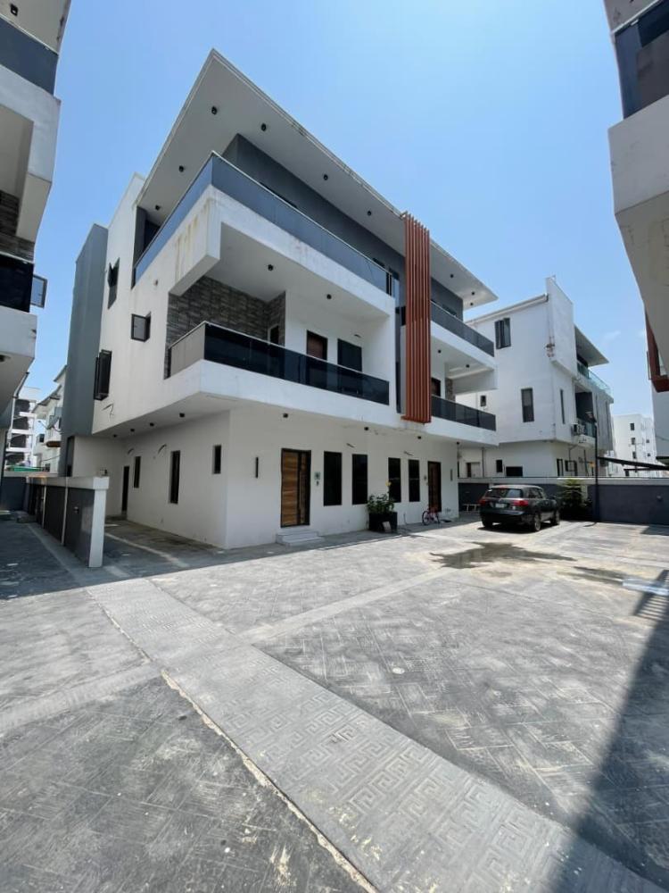 4 Bedroom Semi Detached Duplex For SALE Located At Ikate Lekki.