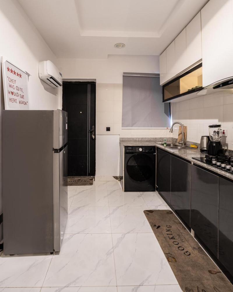 Luxury 2/3-Bedroom Serviced Apartment