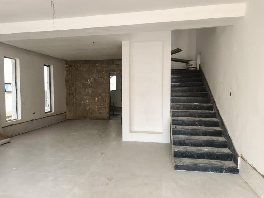 5 Bedroom Fully Detached With 2 BQ Available For SALE Located At Ikoyi.