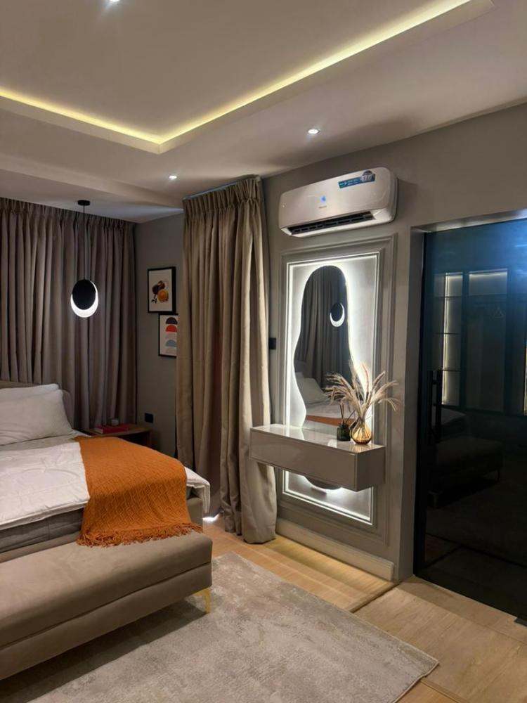 Luxury 1/2-Bedroom Serviced Apartment