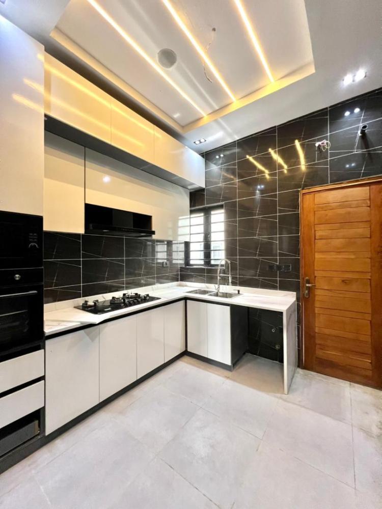 1 Bedroom Apartment With Swimming Pool And Gym Located At Ikate, Lekki.