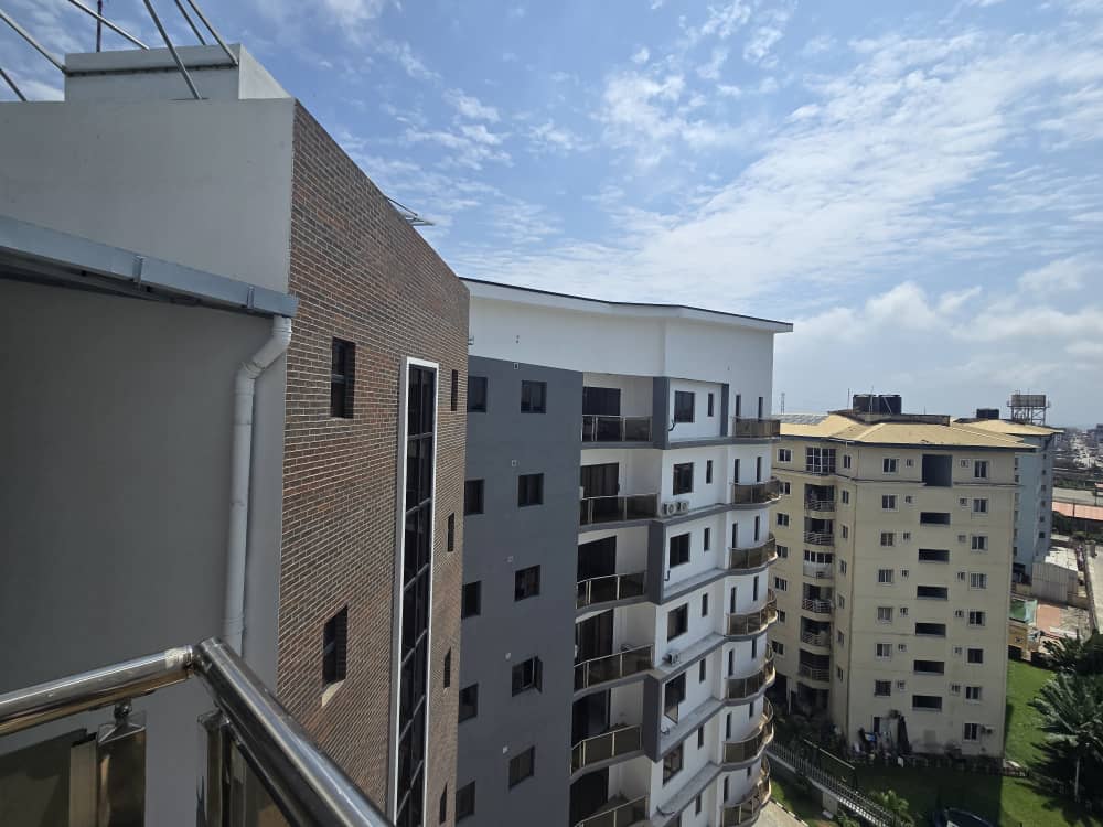 1 Bedroom Apartment With Swimming Pool And Gym Located At Ikate, Lekki.