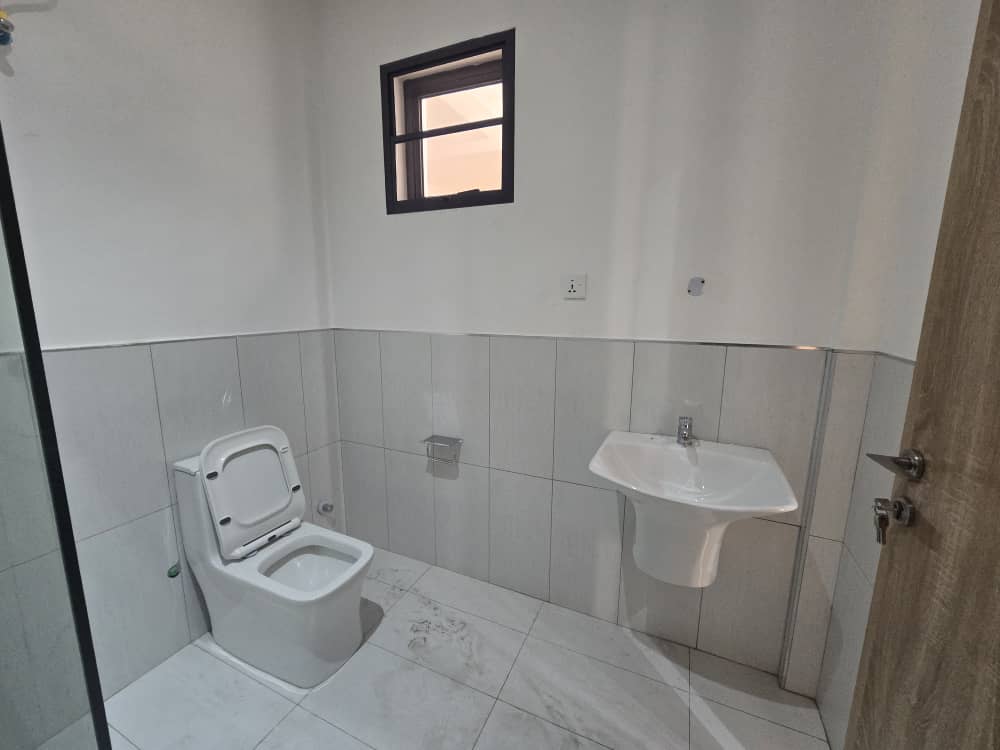 1 Bedroom Apartment With Swimming Pool And Gym Located At Ikate, Lekki.