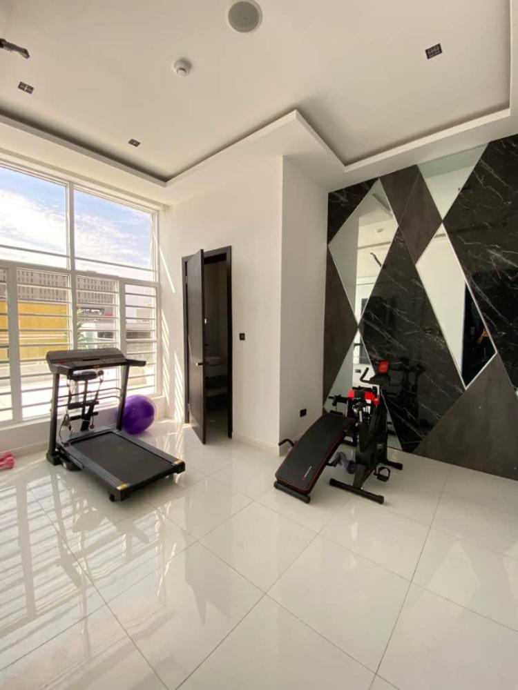 Beautifully Built 5 Bedroom Fully Detached Duplex with a Boys Quarter is Available For Sale at Lekki Phase 1, Lekki Lagos.