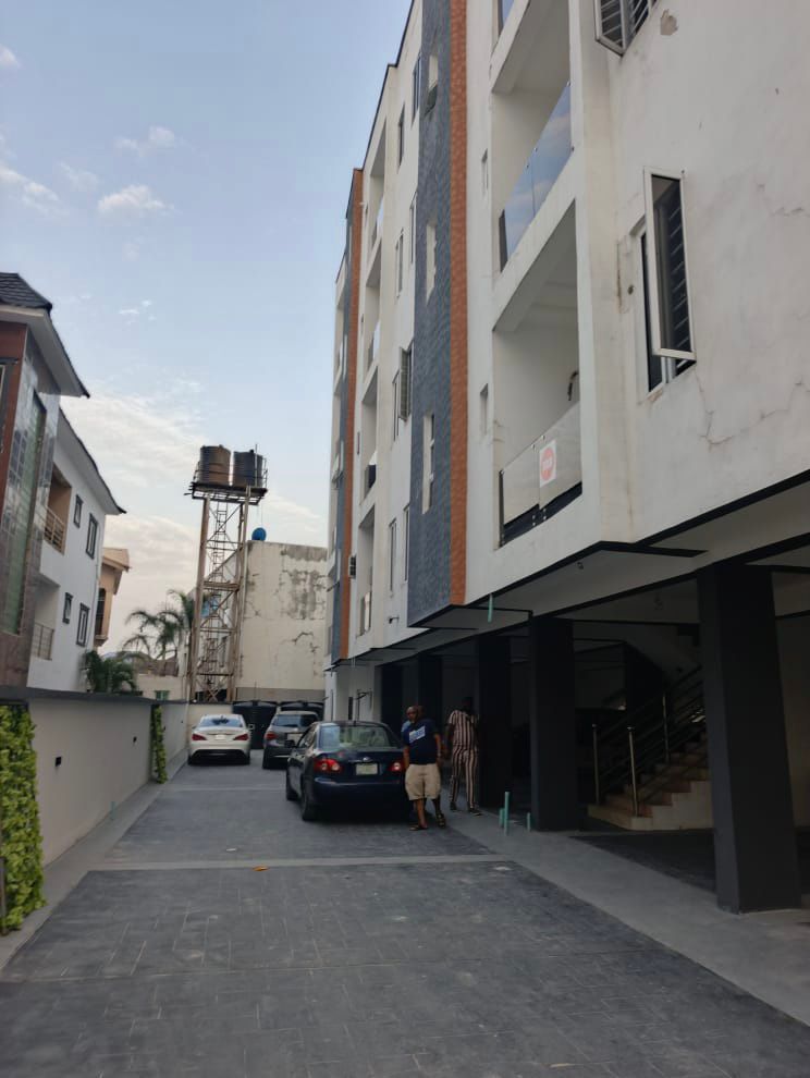 2 Bedroom Apartments Available For RENT Located At Osapa Agungi, By Friends Colony, Lekki.