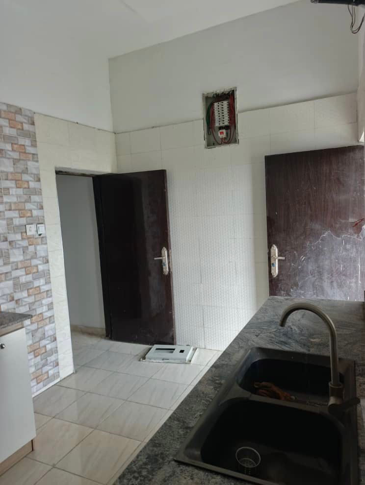2 Bedroom Apartments Available For RENT Located At Osapa Agungi, By Friends Colony, Lekki.