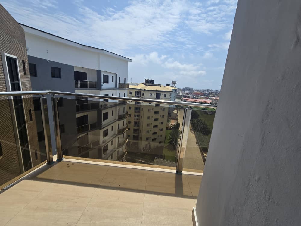 1 Bedroom Apartment With Swimming Pool And Gym  Available For RENT Located in Ikate, Lekki.