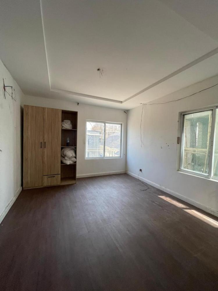 2 Bedroom Apartments Available For RENT Located In Ikate, Lekki.