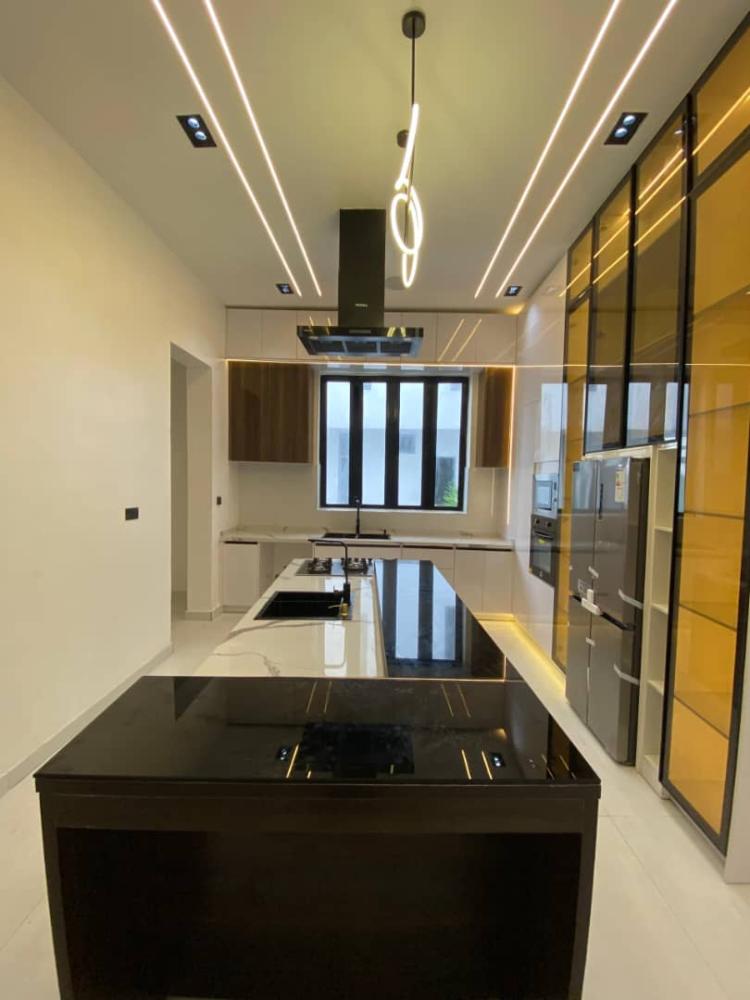 A LOVELY 5 BEDROOM FULLY DETACHED DUPLEX WITH A ROOM BOYS QUARTER IS AVAILABLE FOR SALE AT OSAPA LONDON,  LEKKI LAGOS.*