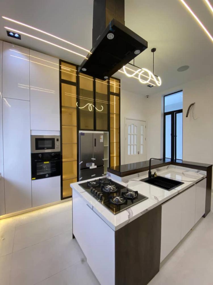 A LOVELY 5 BEDROOM FULLY DETACHED DUPLEX WITH A ROOM BOYS QUARTER IS AVAILABLE FOR SALE AT OSAPA LONDON,  LEKKI LAGOS.*