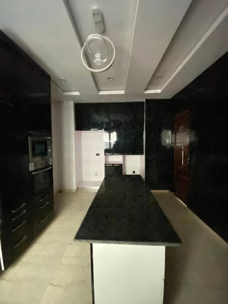 A LOVELY 5 BEDROOM FULLY DETACHED DUPLEX WITH A ROOM BOYS QUARTER IS NOW AVAILABLE FOR SALE AT OSAPA LONDON,  LEKKI LAGOS.*