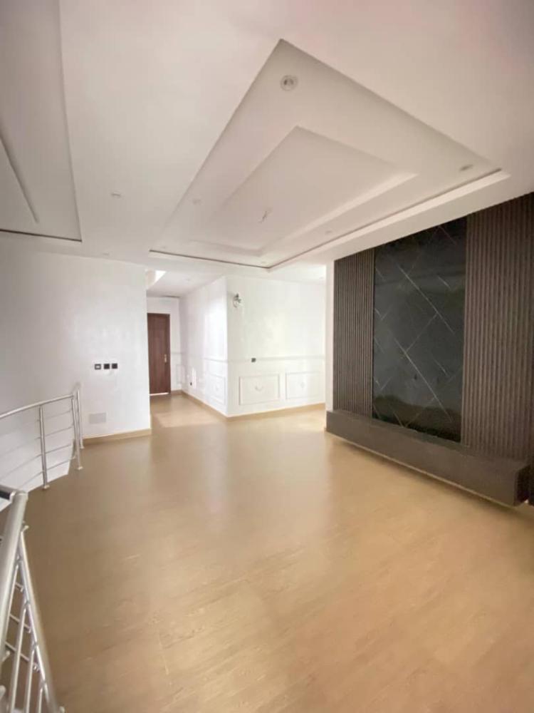 A LOVELY 5 BEDROOM FULLY DETACHED DUPLEX WITH A ROOM BOYS QUARTER IS NOW AVAILABLE FOR SALE AT OSAPA LONDON,  LEKKI LAGOS.*