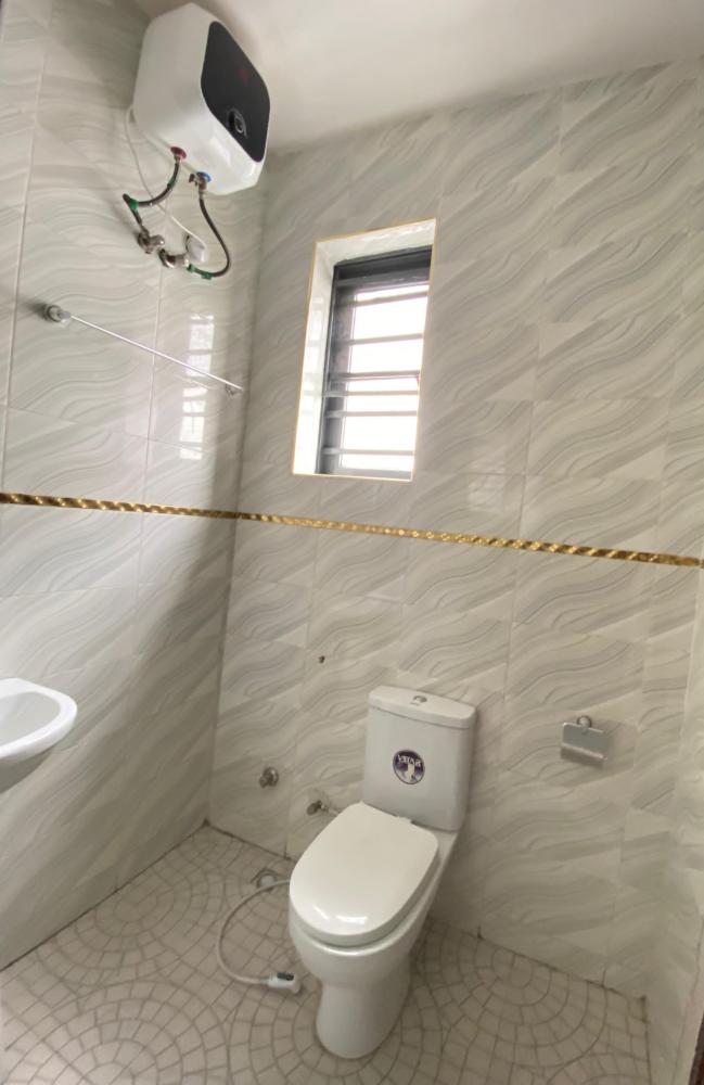 A LOVELY 5 BEDROOM FULLY DETACHED DUPLEX WITH A ROOM BOYS QUARTER IS NOW AVAILABLE FOR SALE AT OSAPA LONDON,  LEKKI LAGOS.*