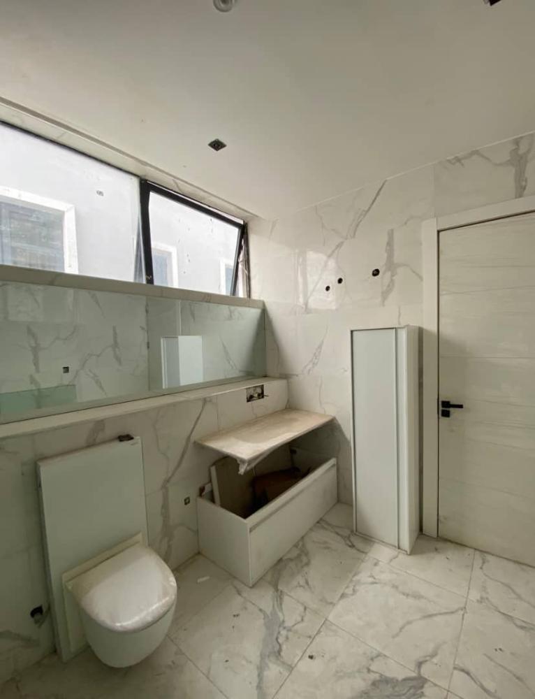 AN IMPECCABLE 4 BEDROOM FULLY DETACHED DUPLEX WITH A ROOM BOYS QUARTER IS AVAILABLE FOR SALE AT OSAPA LONDON,  LEKKI LAGOS.*