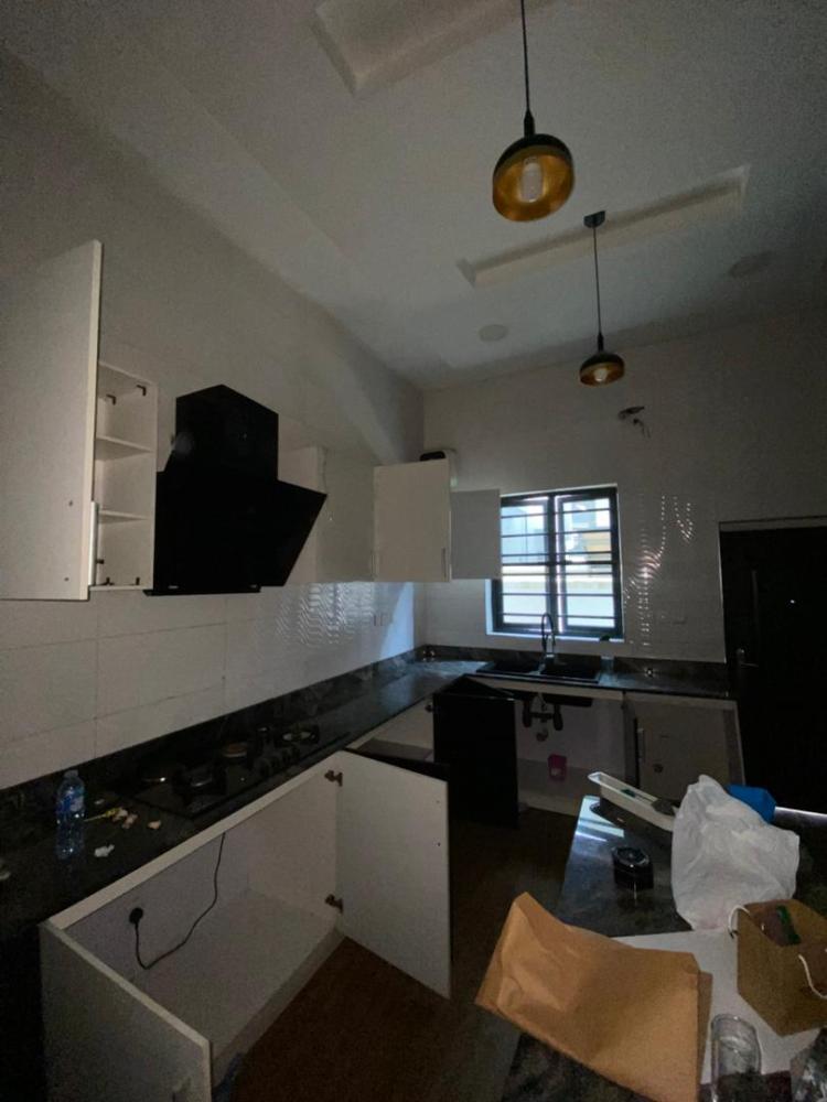 4 Bedroom Fully Detached Duplex With A Room Boys Quarter Available For RENT Located At Orchid Road (Before The Roundabout), Lekki.