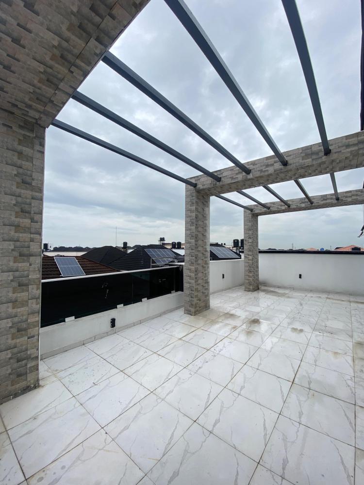 *🏡 AN IMPECCABLE 4 BEDROOM SEMI DETACHED DUPLEX WITH A ROOM BOYS QUARTER IS AVAILABLE FOR SALE AT CHEVRON, LEKKI LAGOS.*