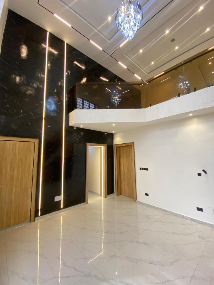 *🏡 AN IMPECCABLE 4 BEDROOM SEMI DETACHED DUPLEX WITH A ROOM BOYS QUARTER IS AVAILABLE FOR SALE AT CHEVRON, LEKKI LAGOS.*