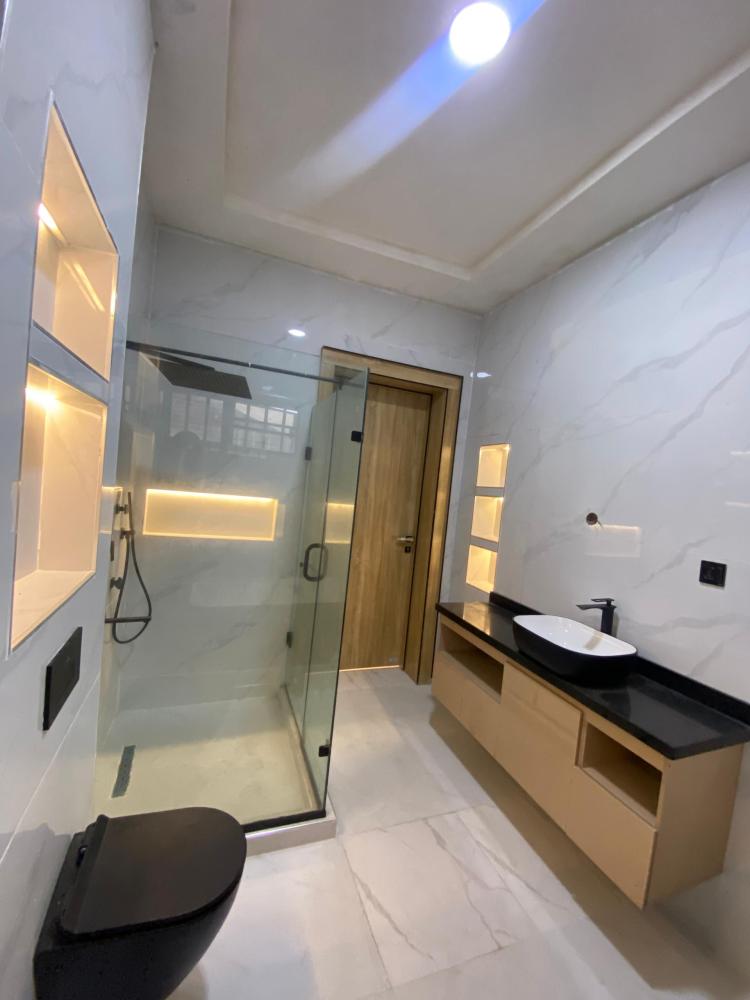 *🏡 AN IMPECCABLE 4 BEDROOM SEMI DETACHED DUPLEX WITH A ROOM BOYS QUARTER IS AVAILABLE FOR SALE AT CHEVRON, LEKKI LAGOS.*