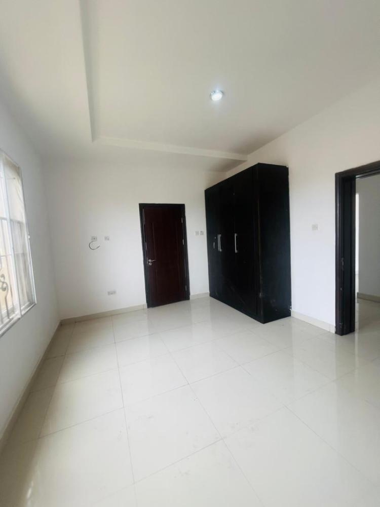 3 bedroom Penthouse For Rent