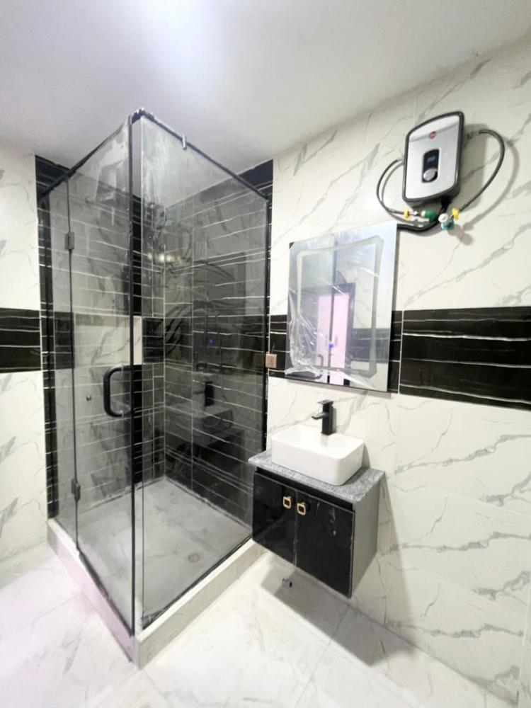 2Bedroom Apartment With a BqU