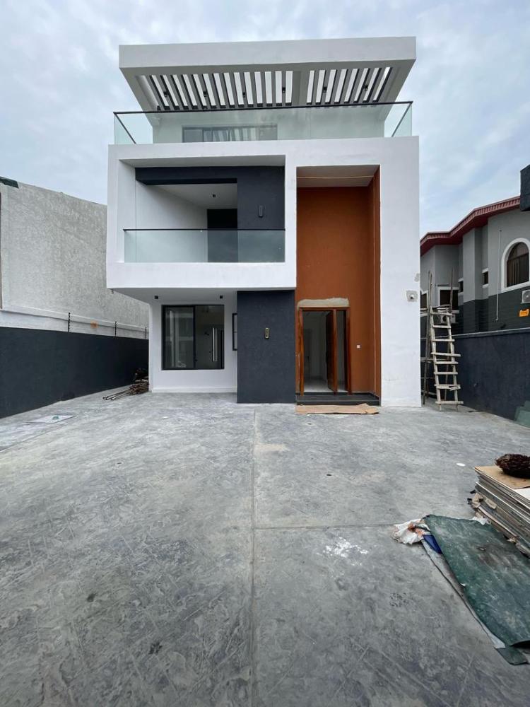 5 Bedroom Fully Detached Duplex With Boys Quarter Available For Sale and Located At Lekki Phase 1.