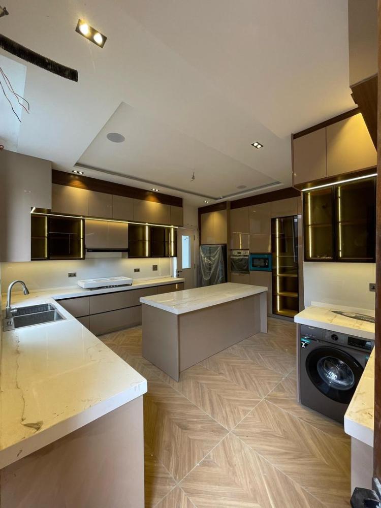 5 Bedroom Fully Detached Duplex With Boys Quarter Available For Sale and Located At Lekki Phase 1.