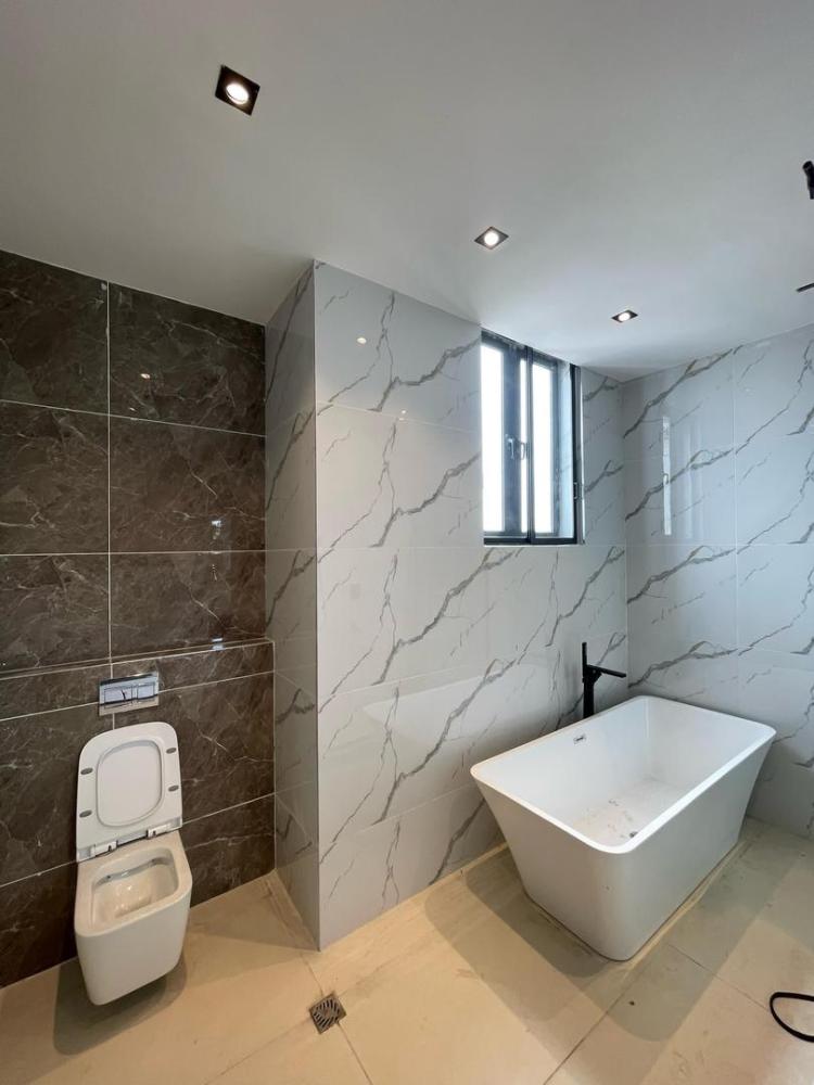 5 Bedroom Fully Detached Duplex With Boys Quarter Available For Sale and Located At Lekki Phase 1.