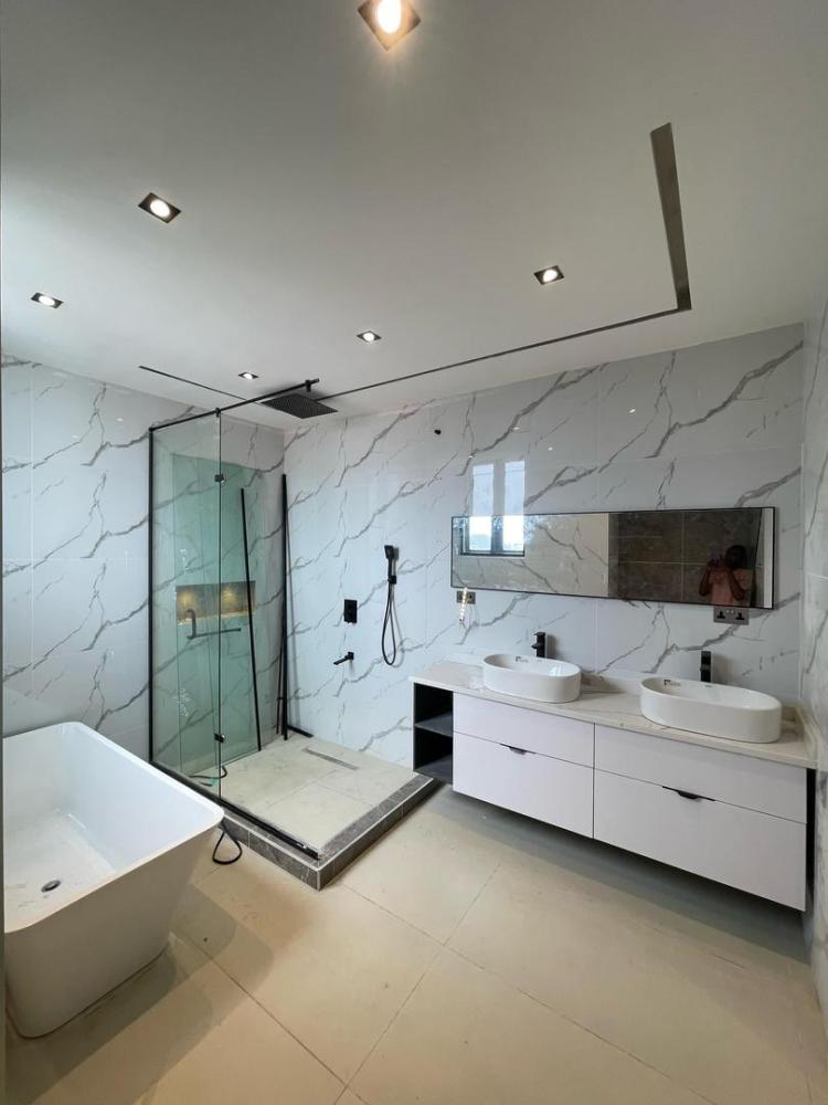 5 Bedroom Fully Detached Duplex With Boys Quarter Available For Sale and Located At Lekki Phase 1.