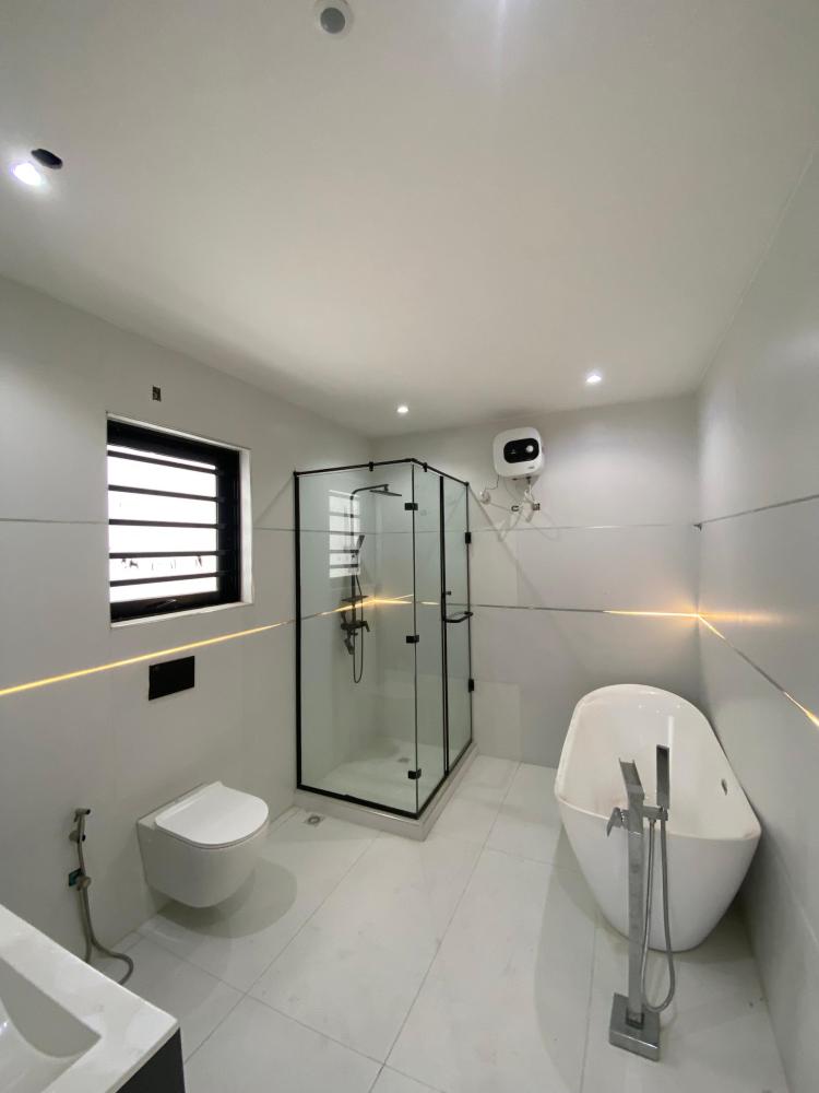 2 Bedroom Apartment With Elevator, Swimming Pool And Gym Available For SALE and Located At Lekki Phase 1.