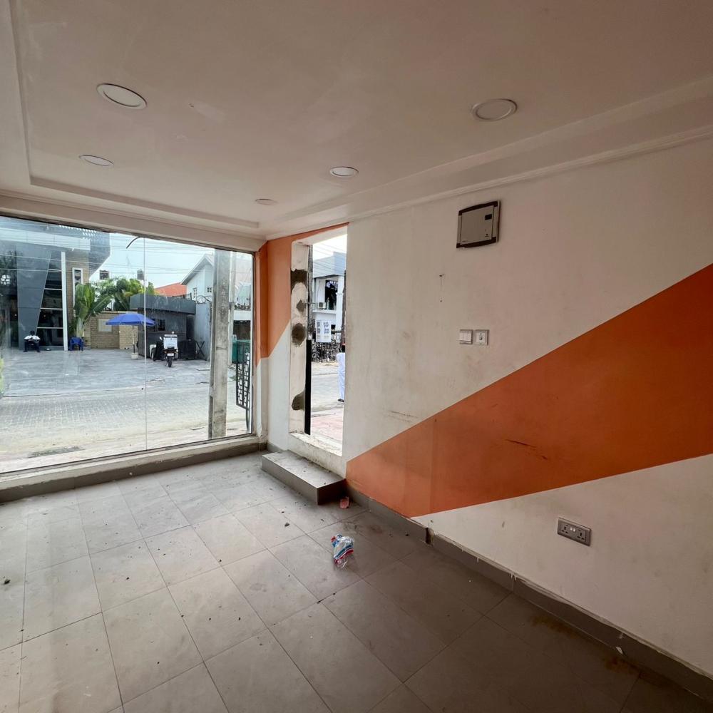 Office/Shop Space Available For Rent And Located At Lekki Phase 1.